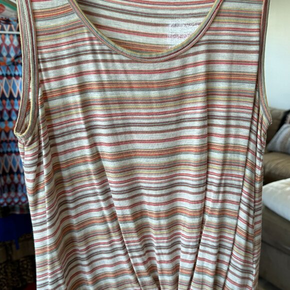 Max Studio super cute striped tank top with center knot X Small - Picture 7 of 9